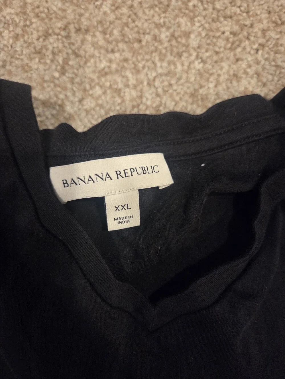 Banana Republic Black V-Neck Short-Sleeve T-Shirt (Size XXL)